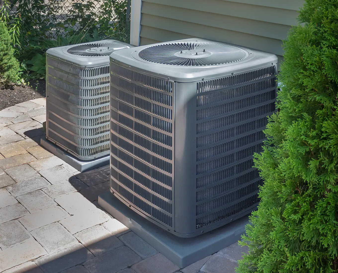 High-efficiency AC replacement and air conditioning installation in Farmington, MO and throughout St. Francois County MO.